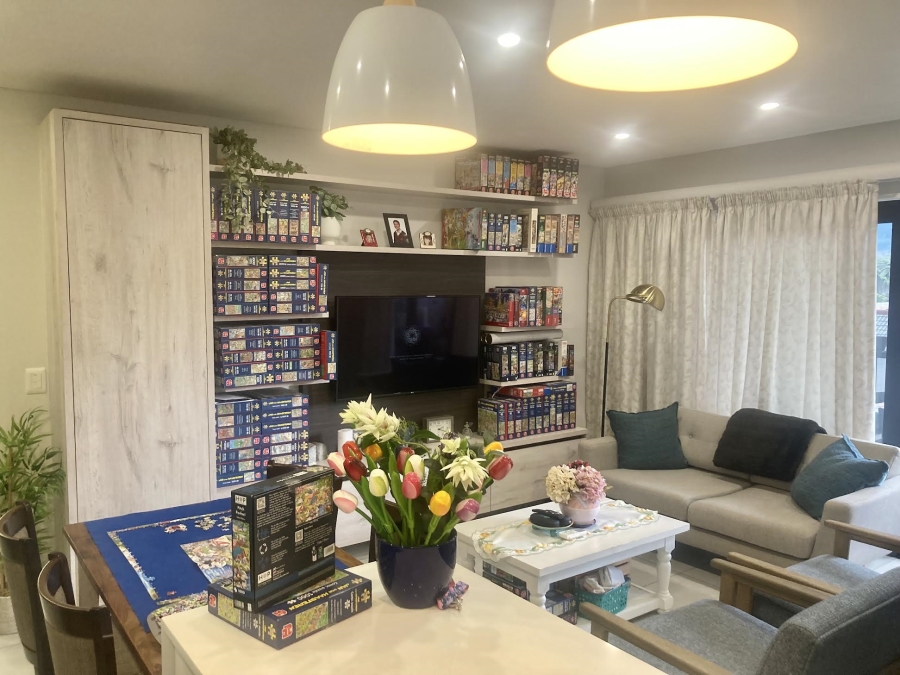 To Let 2 Bedroom Property for Rent in Rondebosch Western Cape